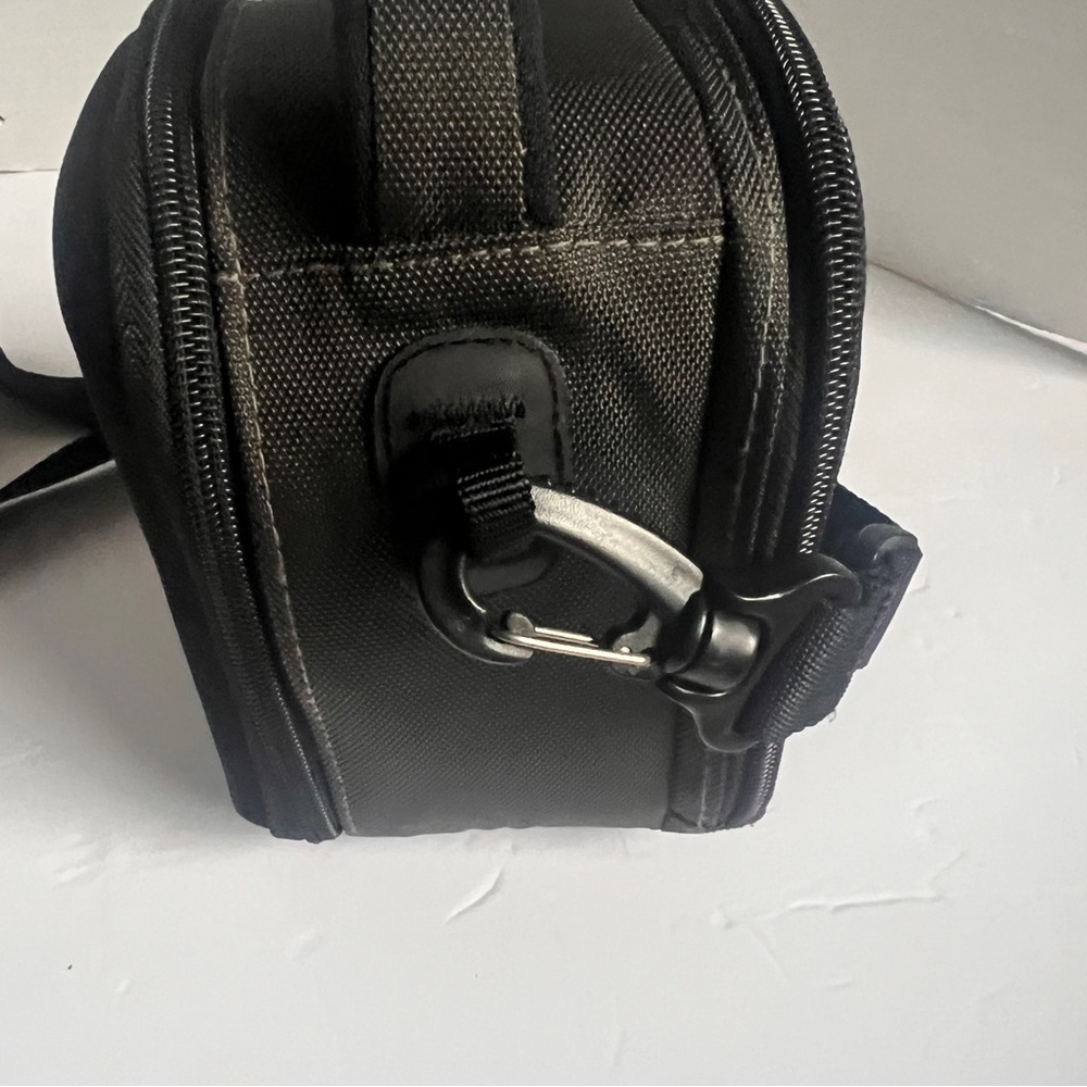 Case Logic Compact Camera Case - Picture 10 of 11